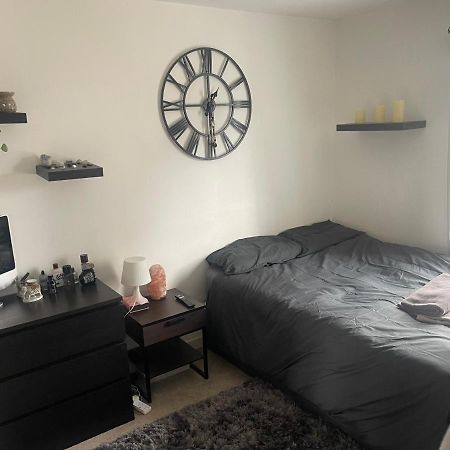 This Apartment Is No Longer Available! Manchester Exteriör bild