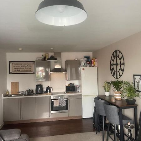 This Apartment Is No Longer Available! Manchester Exteriör bild
